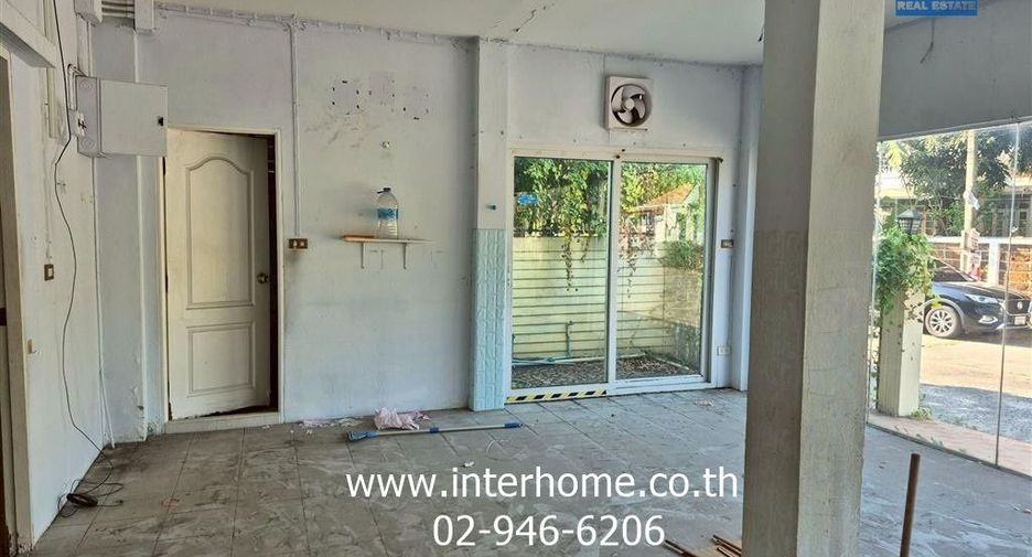 Casa en venta de 4 habitaciones en Saphan Sung, Bangkok