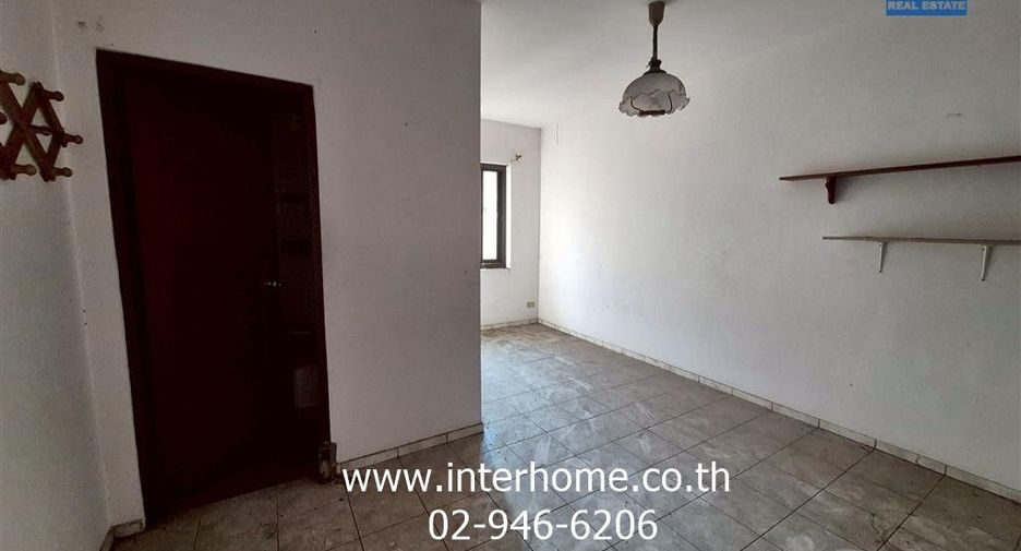 Casa en venta de 4 habitaciones en Saphan Sung, Bangkok