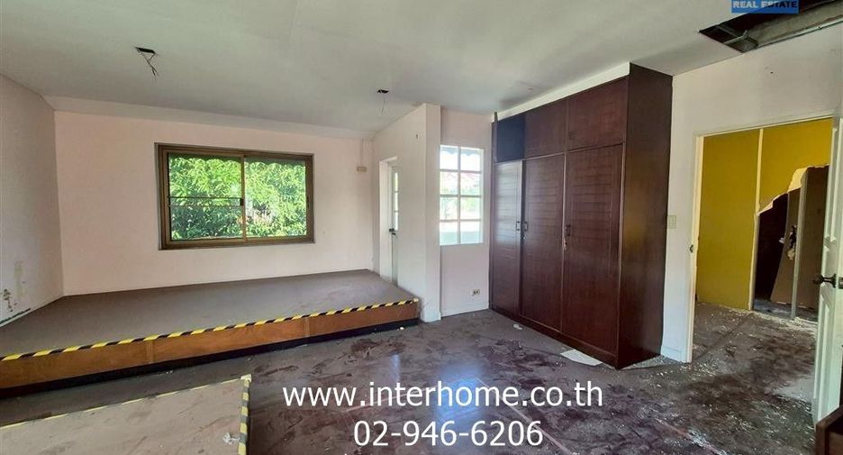 Casa en venta de 4 habitaciones en Saphan Sung, Bangkok