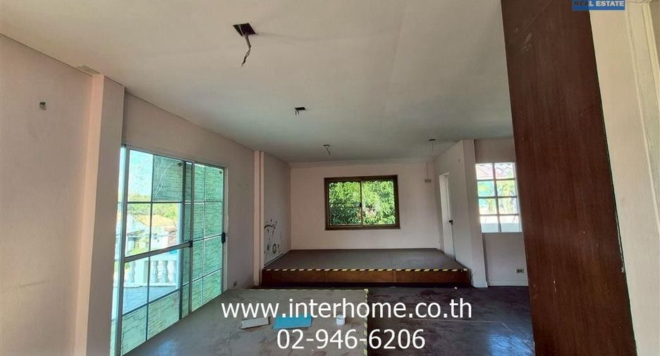 Casa en venta de 4 habitaciones en Saphan Sung, Bangkok