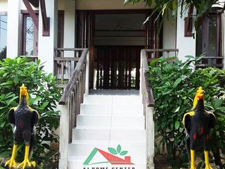 For sale 4 ベッドルーム house in Sam Phran, Nakhon Pathom