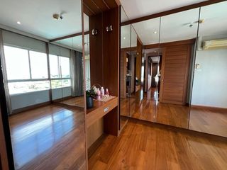 For rent 2 bedrooms condo in Bang Phlat, Bangkok