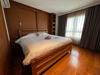 For rent 2 bedrooms condo in Bang Phlat, Bangkok
