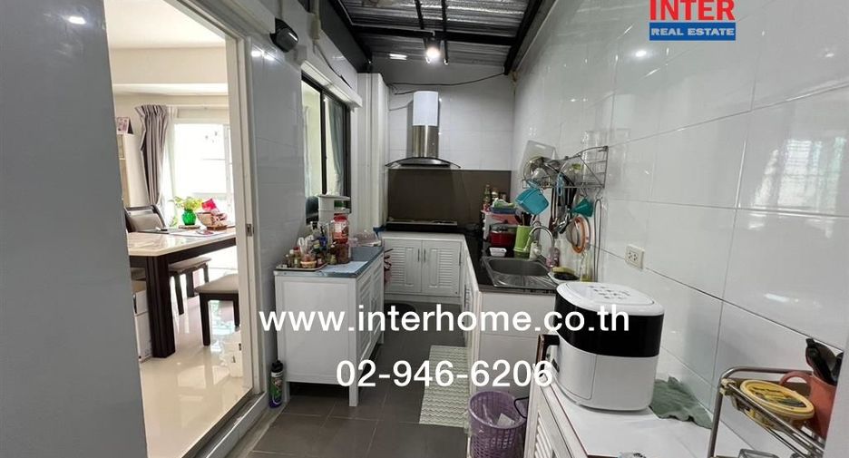 For sale 3 bedrooms townhouse in Pak Kret, Nonthaburi
