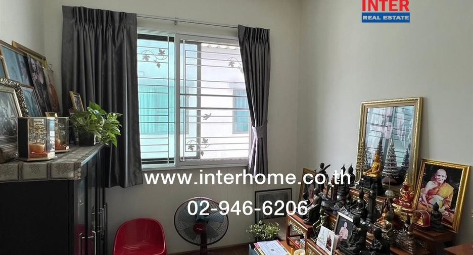 For sale 3 bedrooms townhouse in Pak Kret, Nonthaburi
