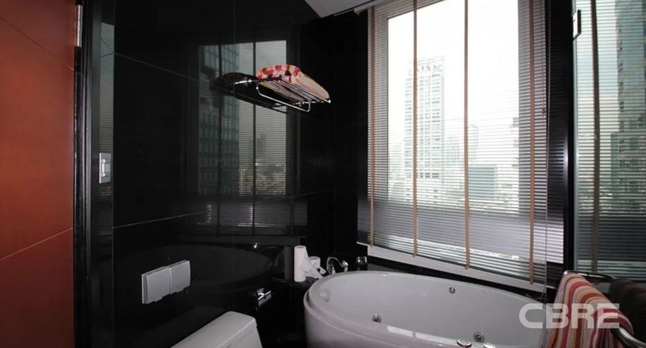 For sale 2 bedrooms condo in Sathon, Bangkok