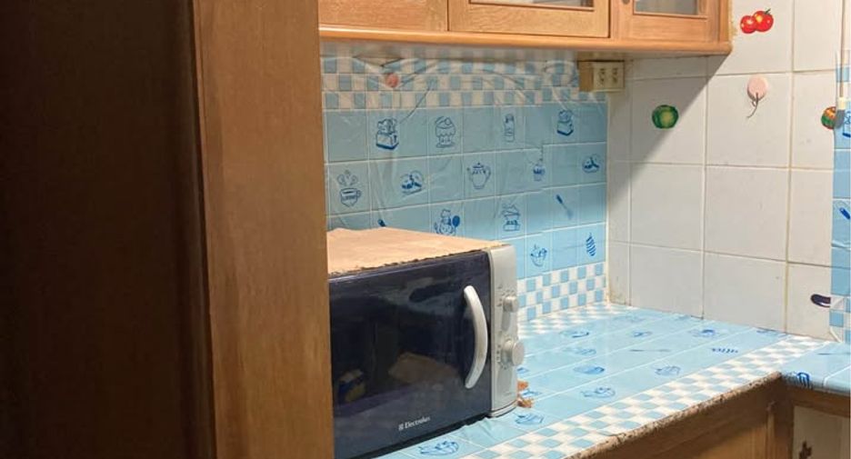 For sale 1 bed condo in Phra Khanong, Bangkok