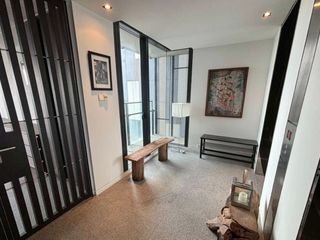 Condo en alquiler y en venta de 2 habitaciones en Sathon, Bangkok