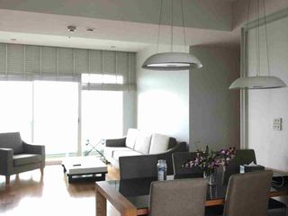 For sale 3 bedrooms condo in Khlong Toei, Bangkok