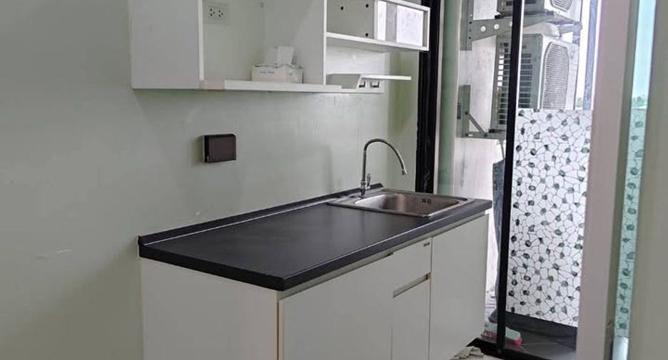 À vendre 1 chambre condo à Lat Phrao, Bangkok