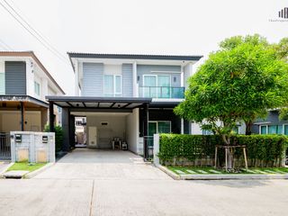 Haus zum Kauf mit 4 Zimmer in Bang Khae, Bangkok