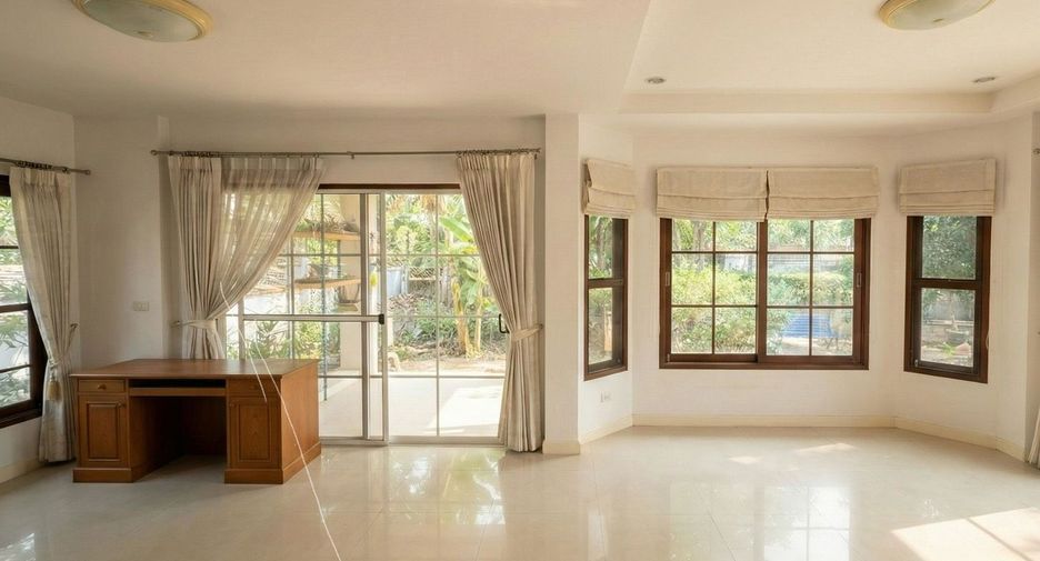 For sale 3 bedrooms house in Min Buri, Bangkok