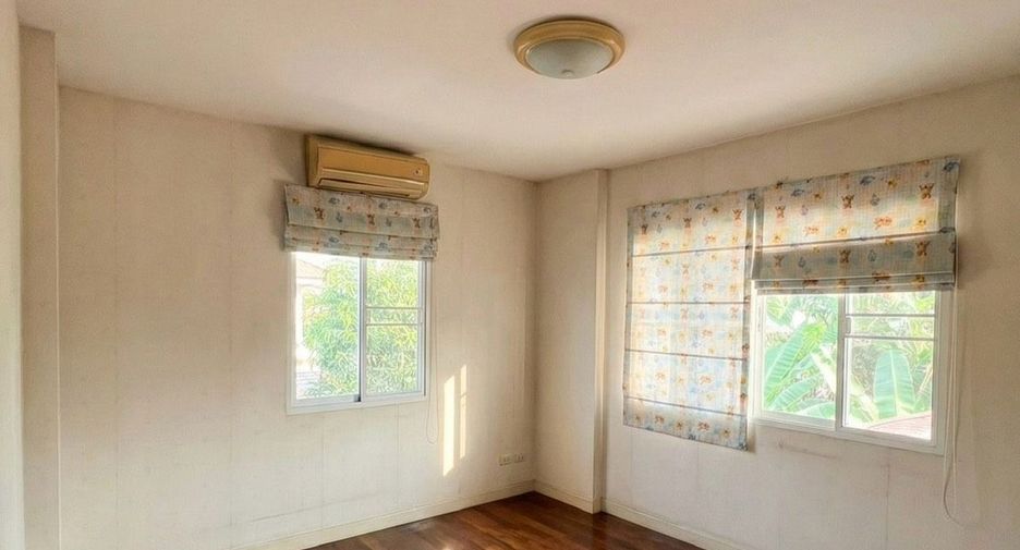 For sale 3 bedrooms house in Min Buri, Bangkok
