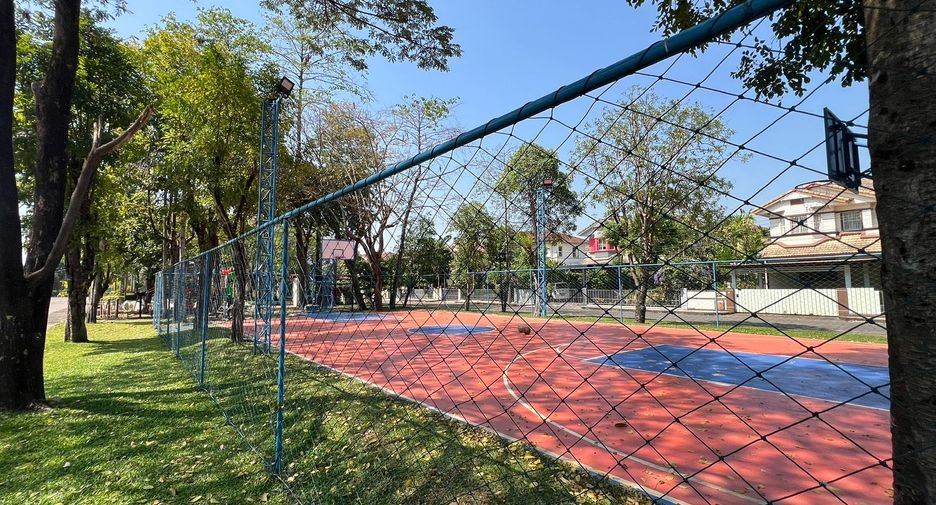 For sale 3 bedrooms house in Min Buri, Bangkok