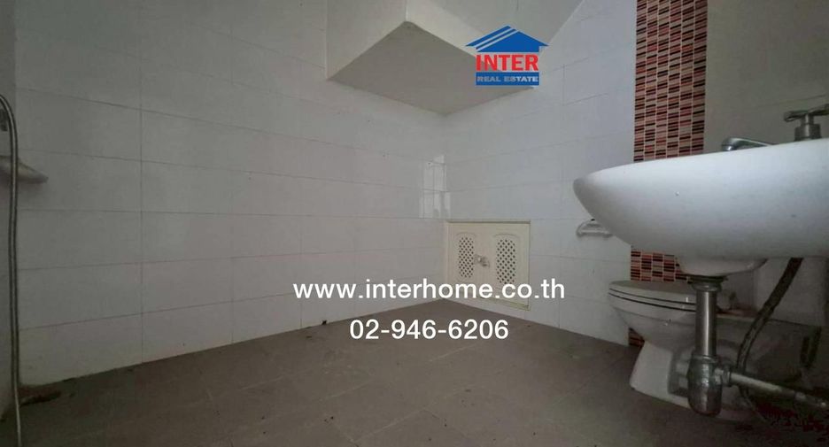 For sale 8 bedrooms retail Space in Bang Pa-in, Phra Nakhon Si Ayutthaya