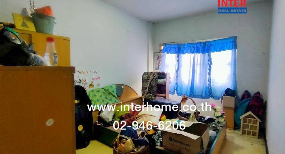 For sale 2 bedrooms townhouse in Mueang Pathum Thani, Pathum Thani