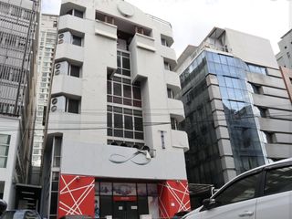 For sale retail Space in Huai Khwang, Bangkok