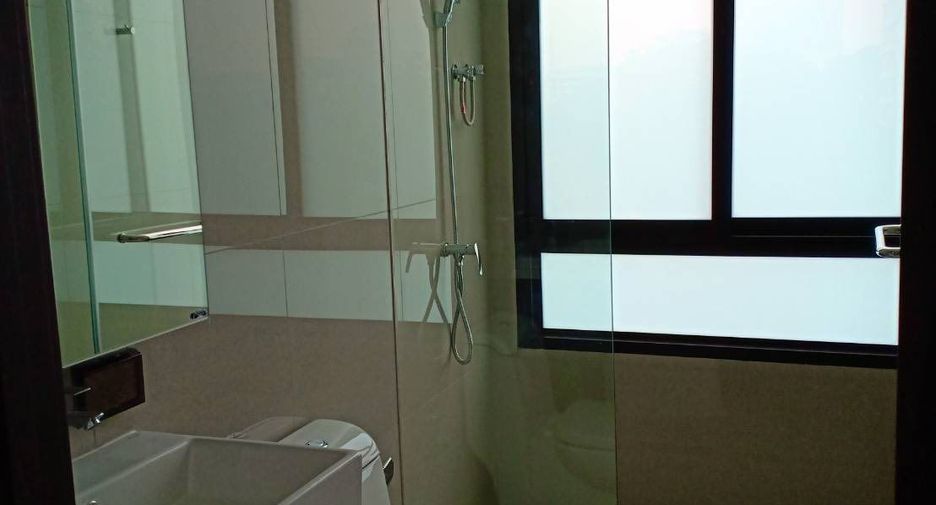 For sale 2 bedrooms condo in Chatuchak, Bangkok