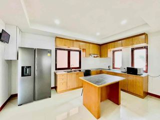 Villa zur Miete mit 6 Zimmer in Bang Lamung, Chonburi