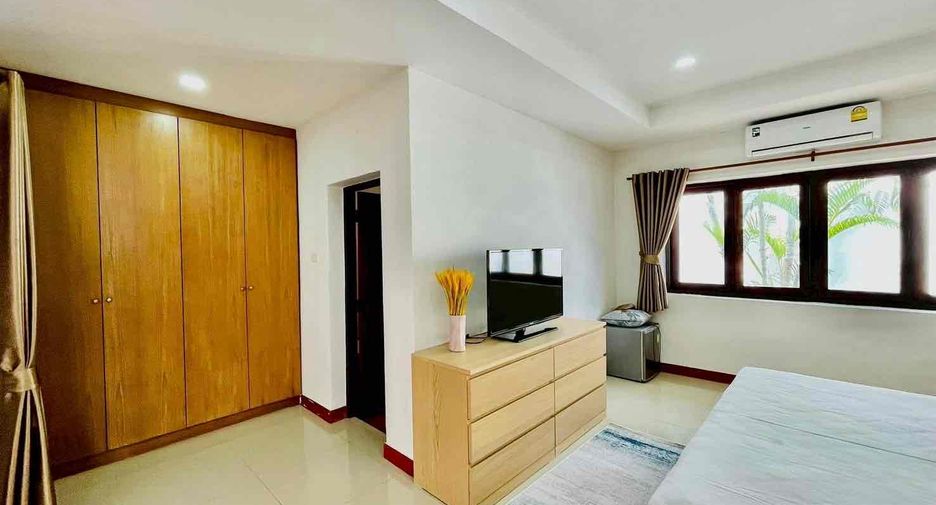 For rent 6 bedrooms villa in Bang Lamung, Chonburi