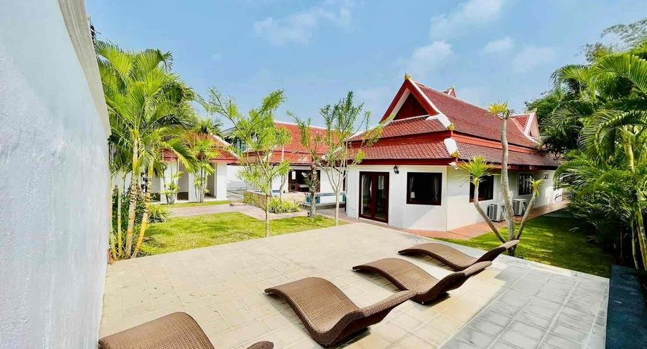 For rent 6 bedrooms villa in Bang Lamung, Chonburi