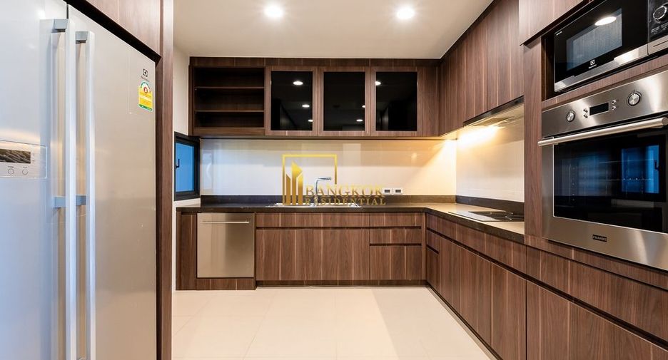 For sale 3 ベッドルーム condo in Suan Luang, Bangkok