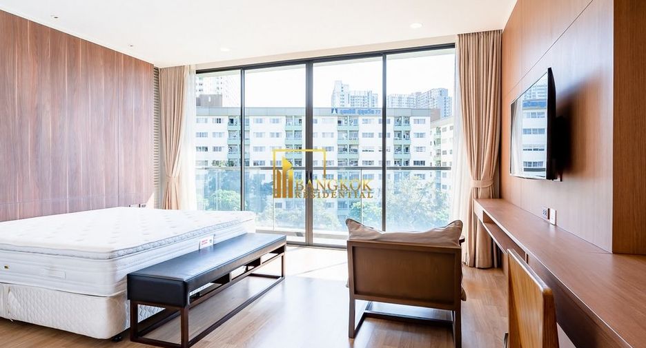 For sale 3 ベッドルーム condo in Suan Luang, Bangkok