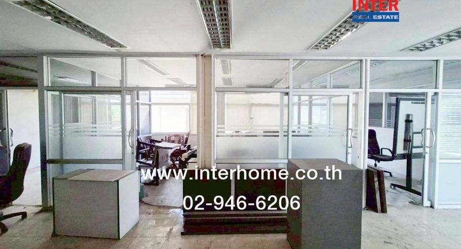 出售 3 卧室 办公室 在 Pak Kret, Nonthaburi