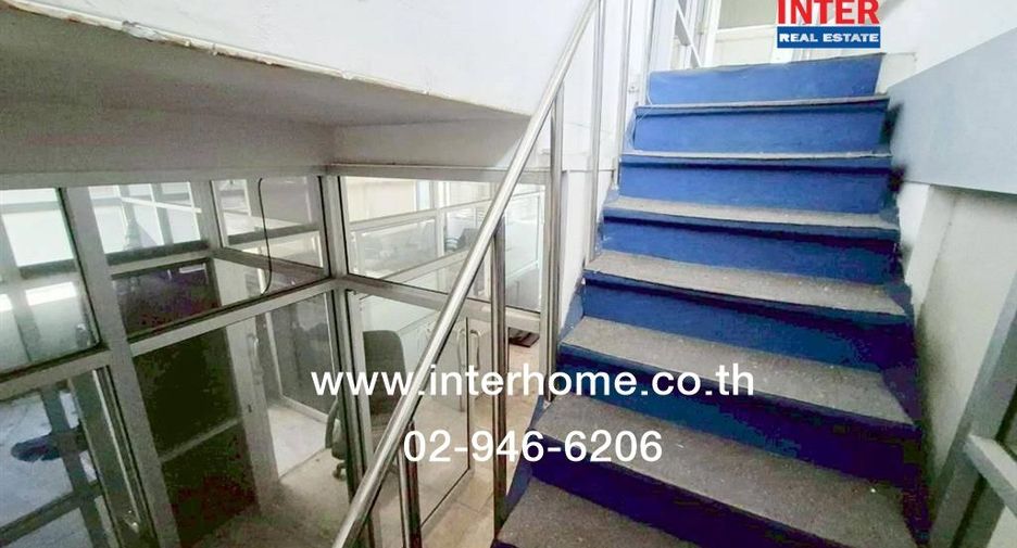 出售 3 卧室 办公室 在 Pak Kret, Nonthaburi
