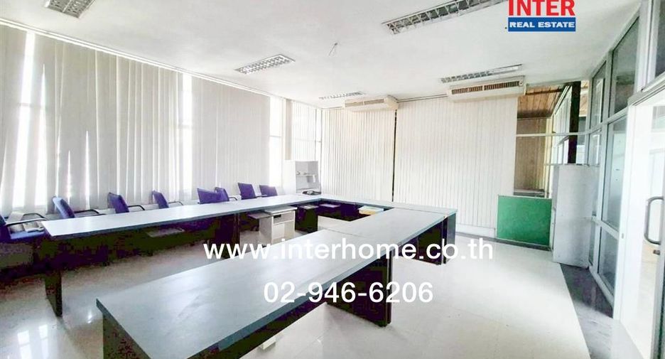 出售 3 卧室 办公室 在 Pak Kret, Nonthaburi