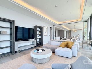Condo en alquiler y en venta de 3 habitaciones en Sathon, Bangkok