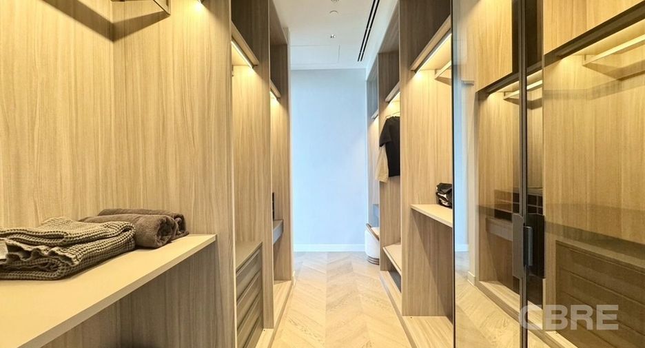 For rent そして for sale 3 ベッドルーム condo in Sathon, Bangkok