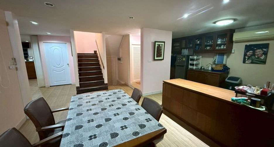 出售 4 卧室 独立屋 在 Mueang Chiang Mai, Chiang Mai