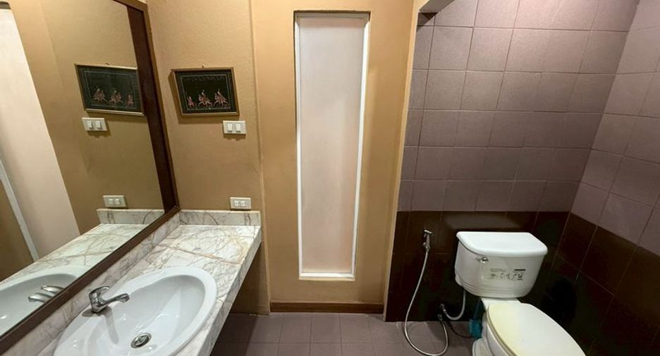 出售 4 卧室 独立屋 在 Mueang Chiang Mai, Chiang Mai