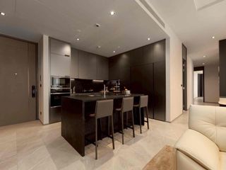 For sale 3 bedrooms condo in Khlong Toei, Bangkok
