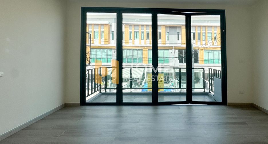 For sale 3 ベッドルーム townhouse in Prawet, Bangkok