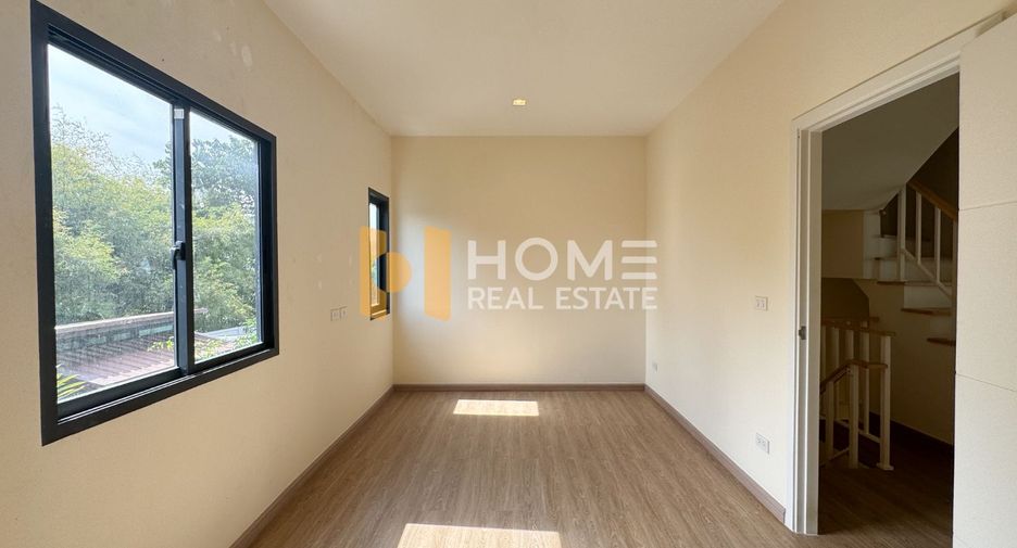 For sale 3 ベッドルーム townhouse in Prawet, Bangkok
