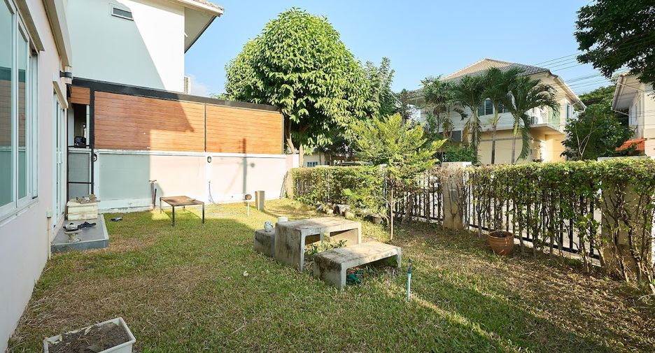 Casa en venta de 3 habitaciones en San Kamphaeng, Chiang Mai