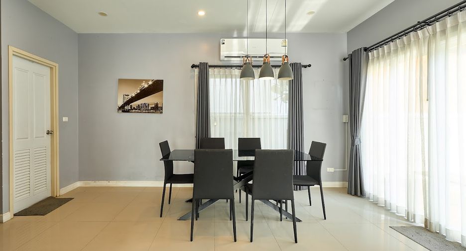 Casa en venta de 3 habitaciones en San Kamphaeng, Chiang Mai