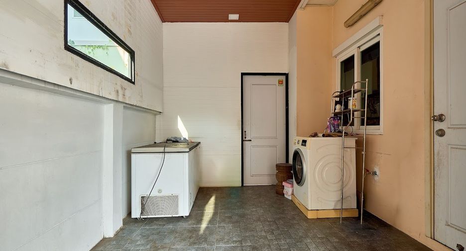 Casa en venta de 3 habitaciones en San Kamphaeng, Chiang Mai