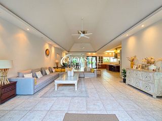 For rent and for sale 6 bedrooms house in Bang Lamung, Chonburi