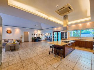 For rent and for sale 6 bedrooms house in Bang Lamung, Chonburi