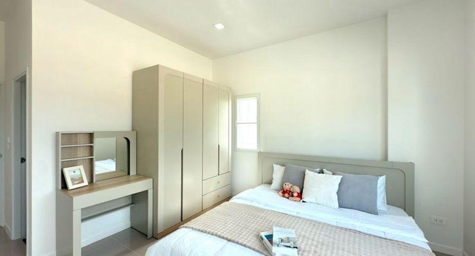 For sale 3 bedrooms house in Mueang Lamphun, Lamphun