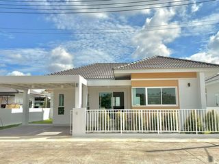 For sale 3 bedrooms house in Mueang Lamphun, Lamphun