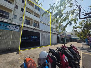 出售 6 卧室 商业空间 在 Sai Mai, 曼谷