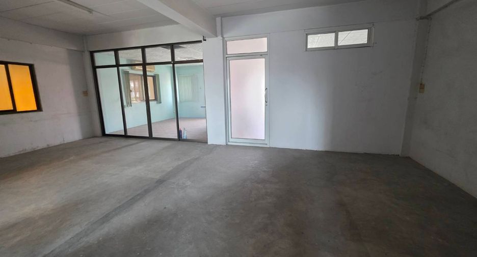 For sale 6 bedrooms retail Space in Sai Mai, Bangkok