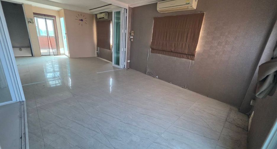 For sale 6 bedrooms retail Space in Sai Mai, Bangkok