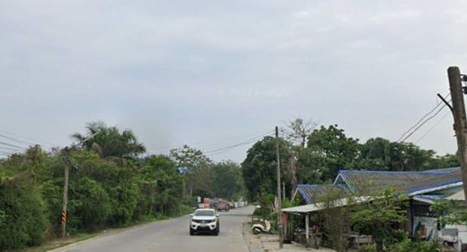 出售 土地 在 Si Racha, Chon Buri