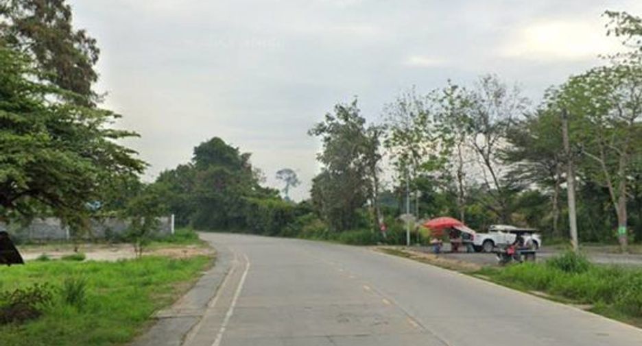 出售 土地 在 Si Racha, Chon Buri