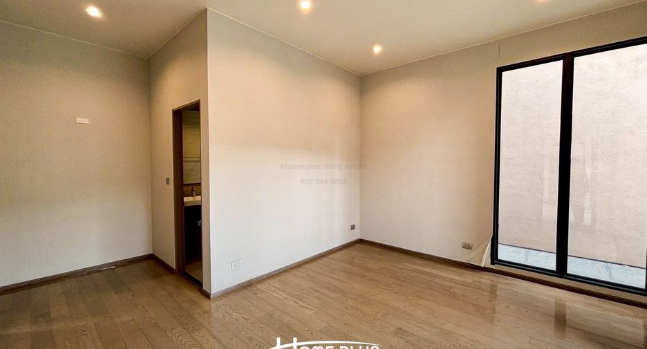 À vendre 4 chambres maison à Saphan Sung, Bangkok